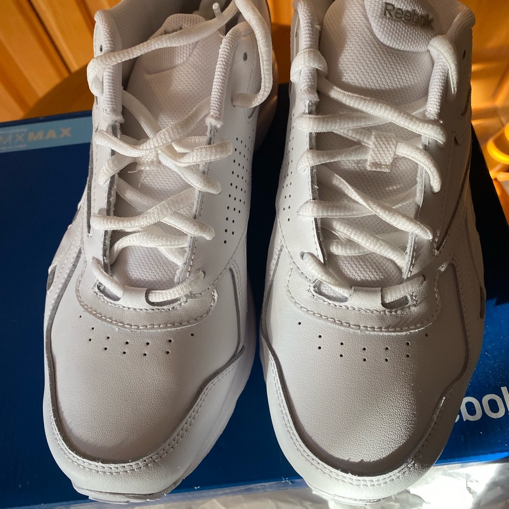 White Reebok Walk Ultra IV DMX Max size 8.5